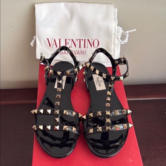Valentino Garavani Black and Gold Rockstud Rubber Sandals - Picture 1 of 5